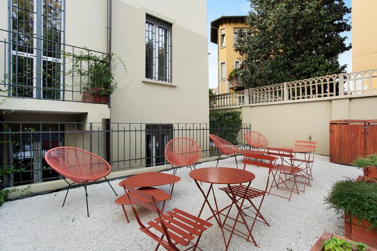 Apartment Appartamento Costanza Milan Italy